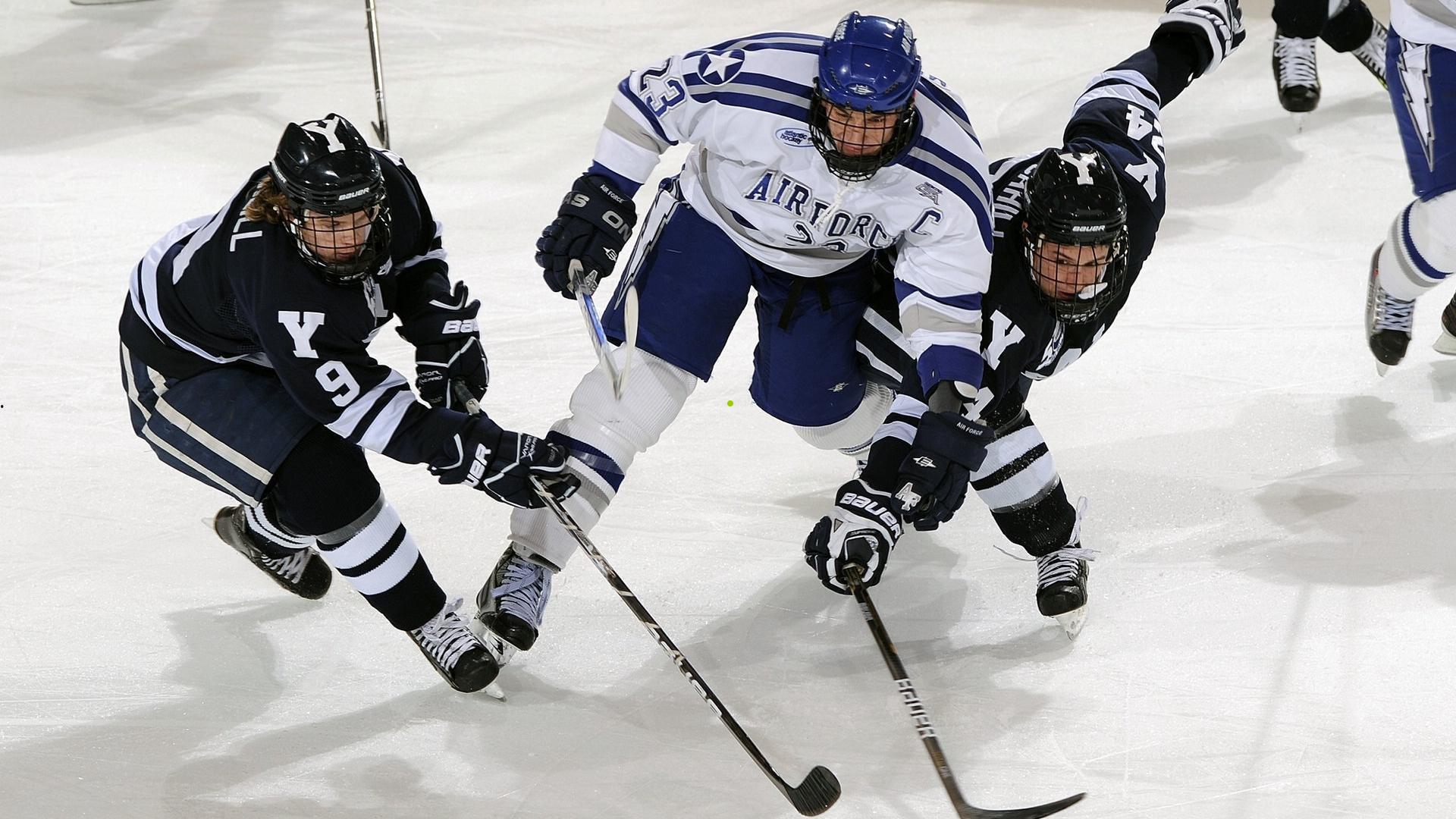 孔帕尼赞誉凯恩领袖风范 看好博阿滕执教前景广阔
